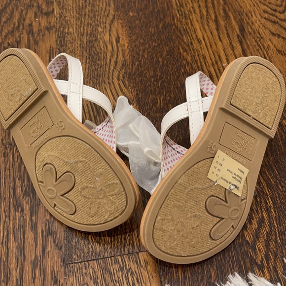 White sandal with bows - Picture 2 of 2